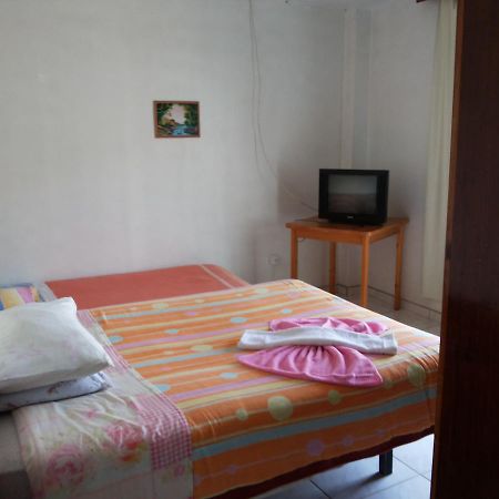 Hotel Pinotti Curitibanos Buitenkant foto