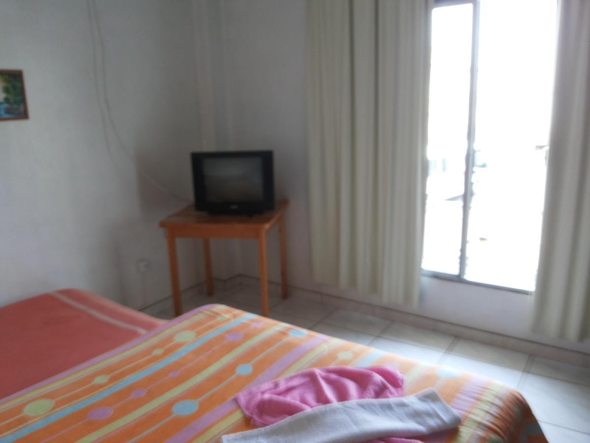 Hotel Pinotti Curitibanos Buitenkant foto
